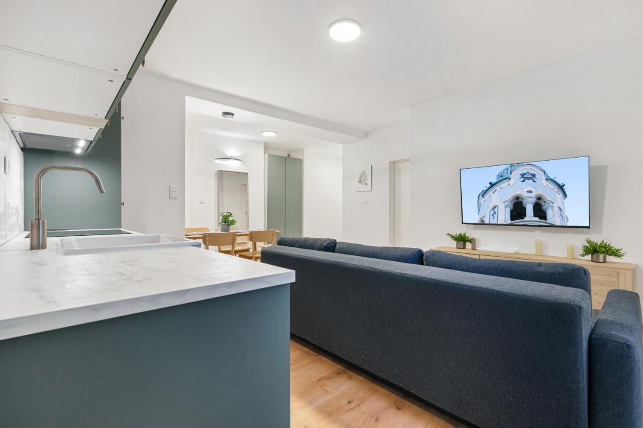 Bratislava Touch 2 Bedroom Apt المظهر الخارجي الصورة