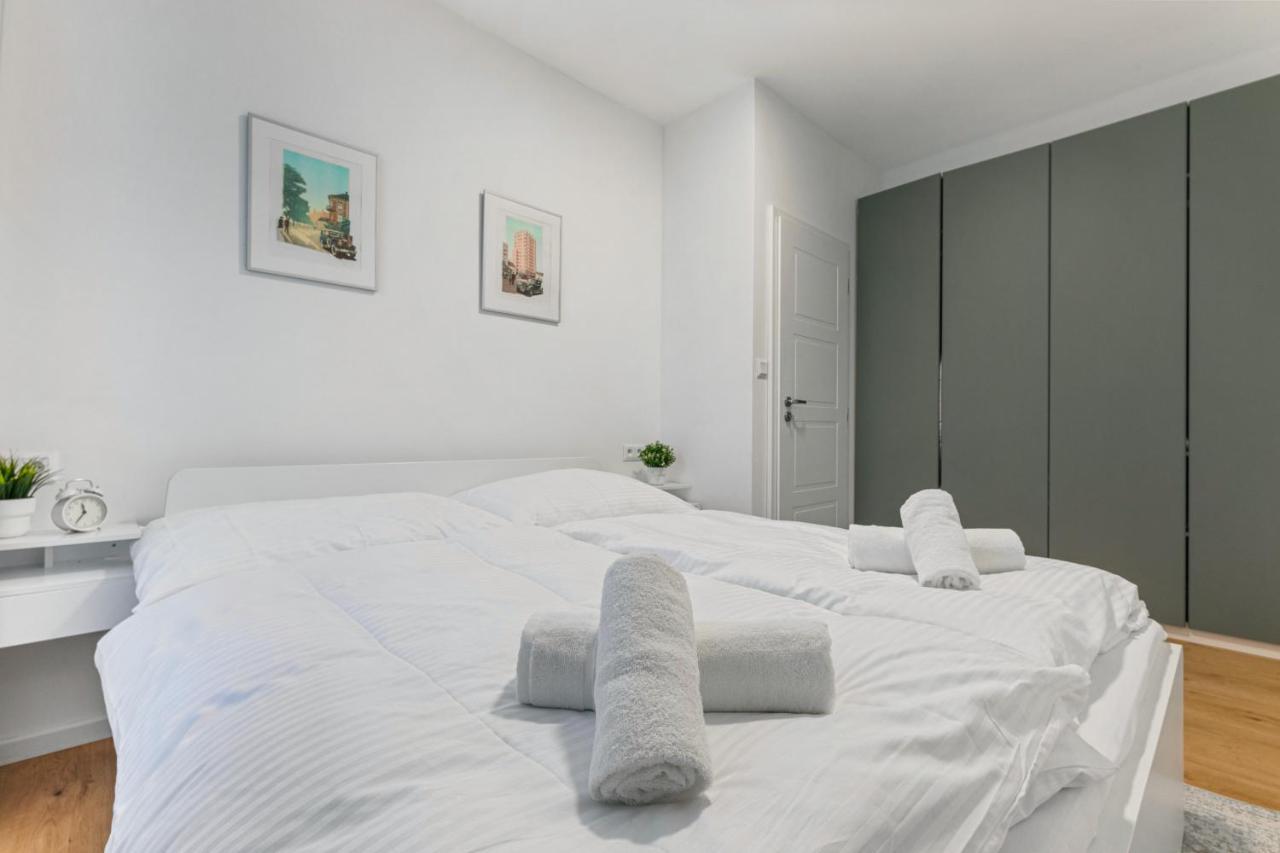Bratislava Touch 2 Bedroom Apt المظهر الخارجي الصورة