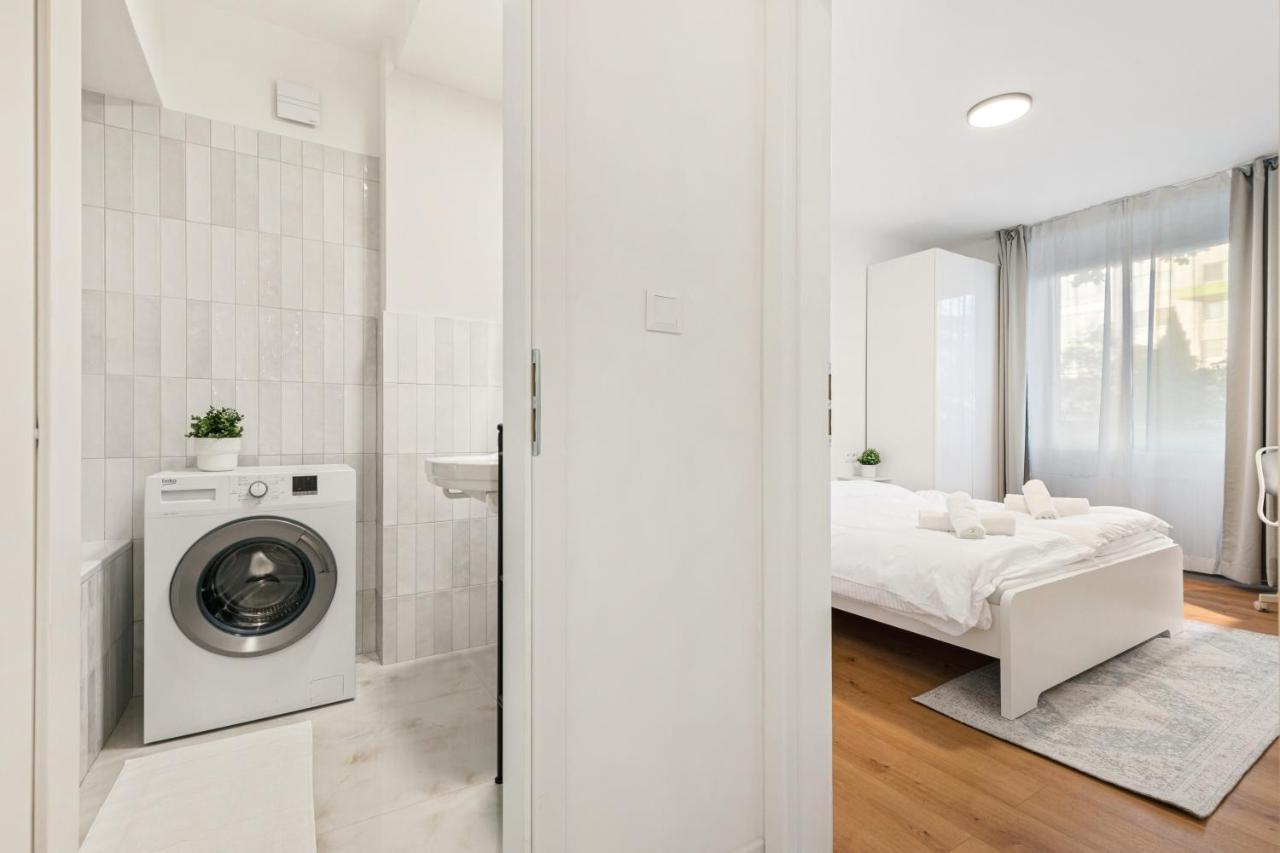 Bratislava Touch 2 Bedroom Apt المظهر الخارجي الصورة